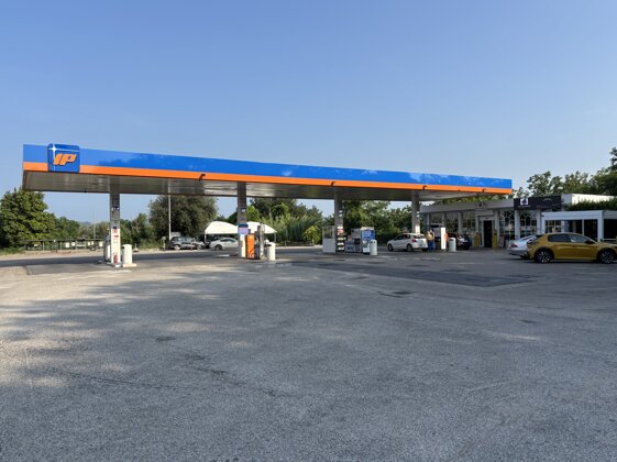 f1c100f1-0911-401e-8185-c2cfeeb8d560