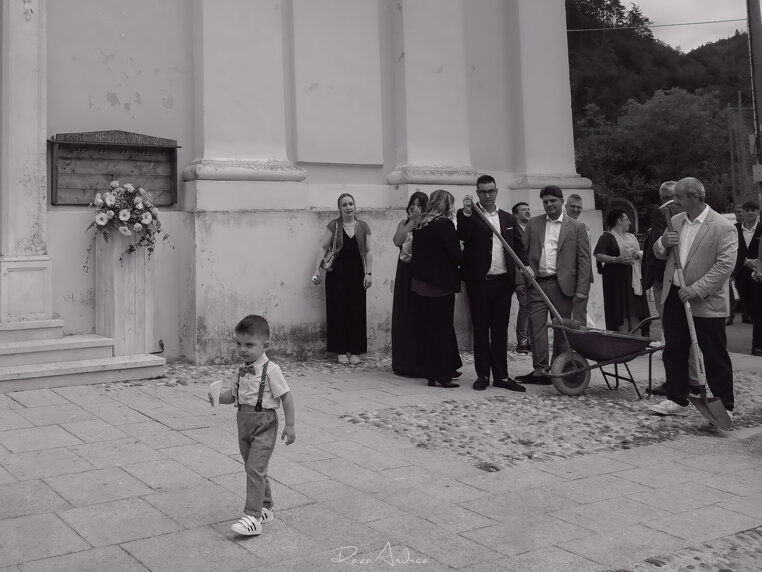 f4860725-44ce-4231-9b73-cae8c648cf12