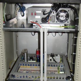 QUADRO ELETTRICO E STRUMENTO HIPOT Banco Collaudo Rigidità