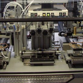 VISTA COMPLESSIVA POSTAZIONE DI LAVORO Banco Rettifica Inserti in Ceramica Sensori di Temperatura VISTA COMPLESSIVA POSTAZIONE DI LAVORO Banco Rettifica Inserti in Ceramica Sensori di Temperatura