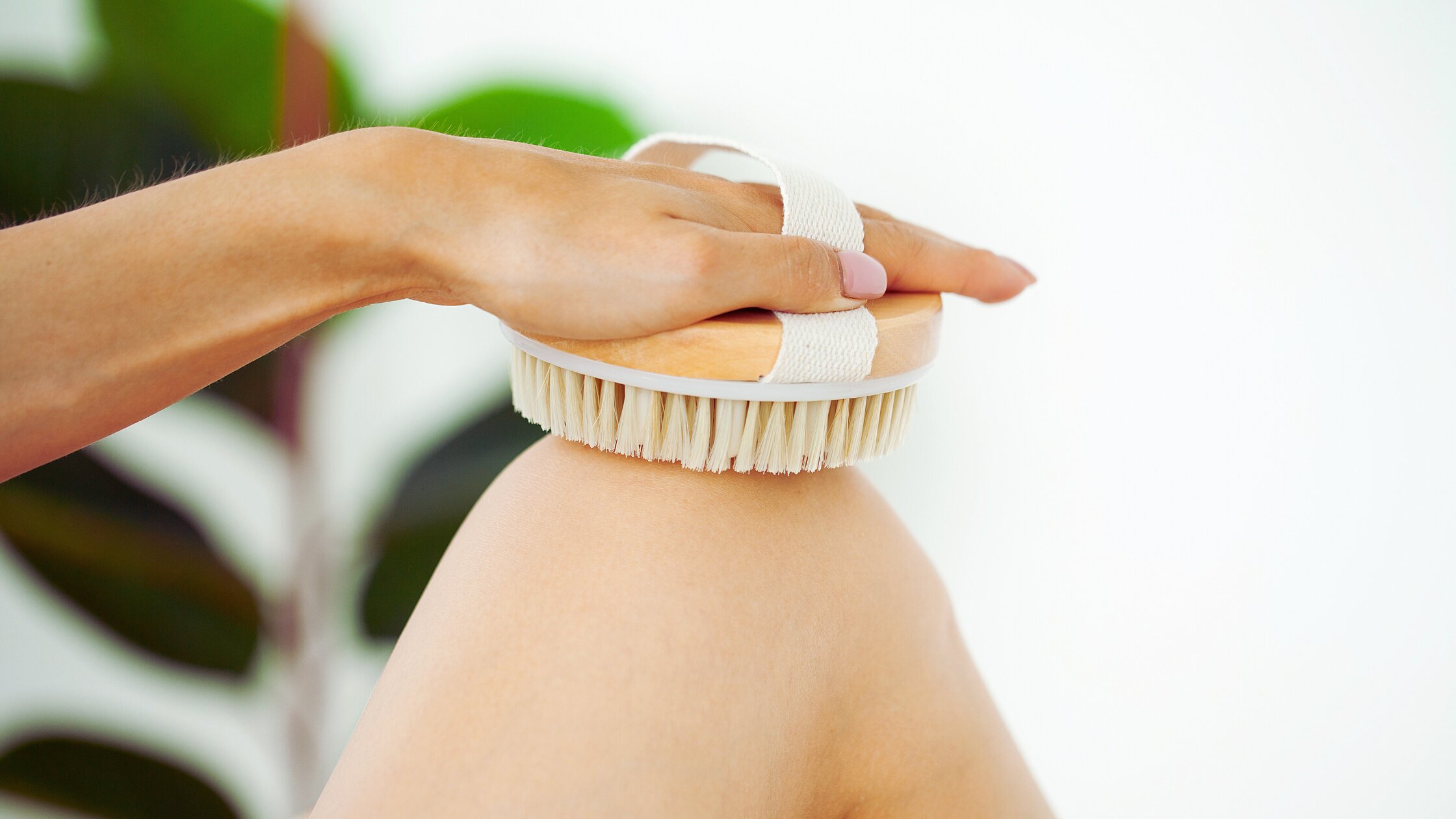 Il Rito della Spazzolatura del corpo (Body Brushing): i 7 benefici!