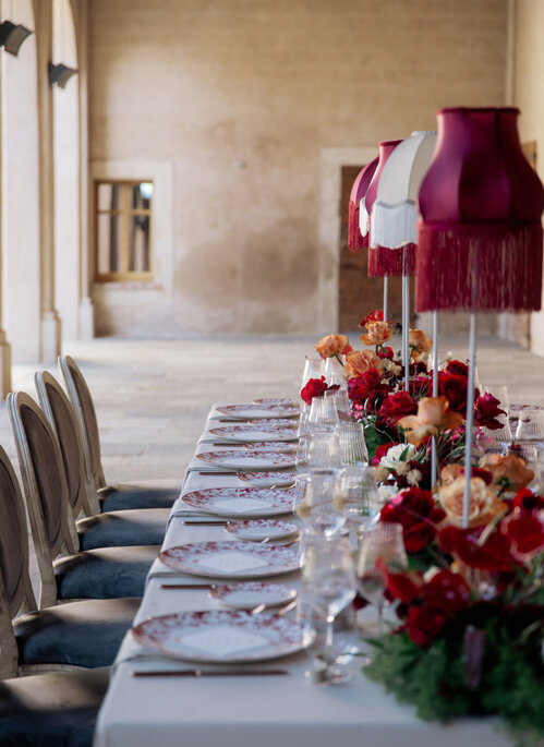 Piantane da tavolo ricaricabili a noleggio su tavolo imperiale per matrimonio Piantane da tavolo ricaricabili a noleggio su tavolo imperiale per matrimonio