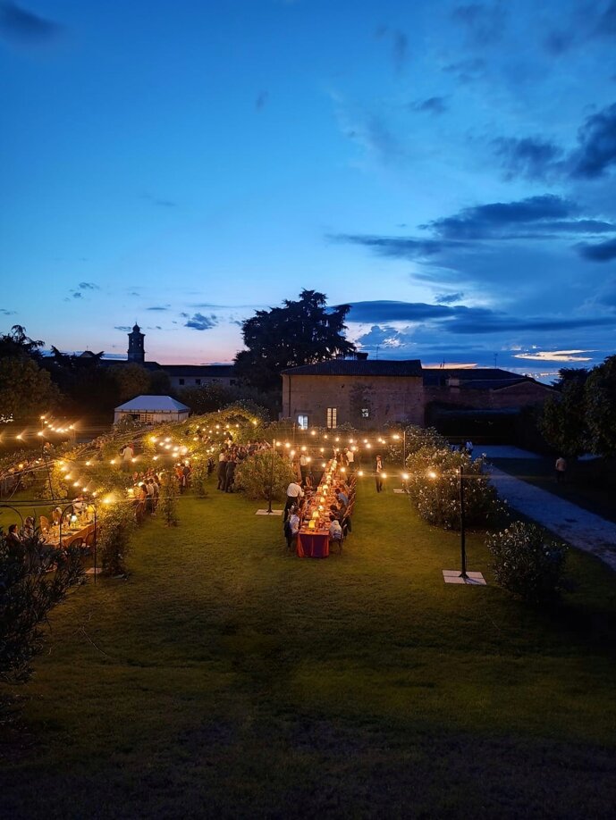 Allestimento serale matrimonio in giardino Balon Lamps