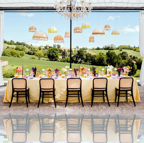 Allestimento tavolo matrimonio con lampade ricaricabili Allestimento tavolo matrimonio con lampade ricaricabili