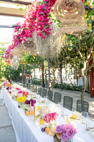 Allestimento serale con lampade CHICA in Paglia di Vienna e illuminazione senza fili Allestimento serale con lampade CHICA in Paglia di Vienna e illuminazione senza fili