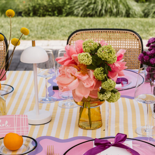 Dettaglio lampada da tavolo Wes bassa design contemporaneo