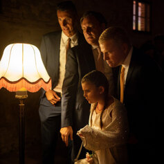 Piantana da terra portatile senza cavi Piantana da terra portatile senza cavi