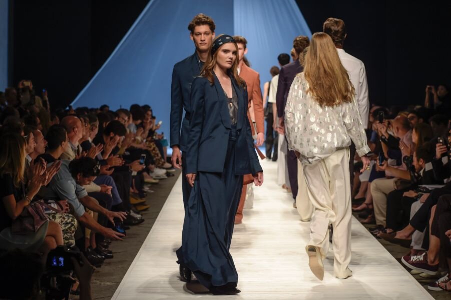 e846bdd9-ee9e-4567-aabb-649867b9289d