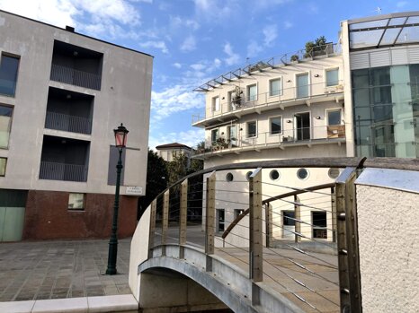 222a613f-8dc4-4640-be70-e75212ec2374 222a613f-8dc4-4640-be70-e75212ec2374