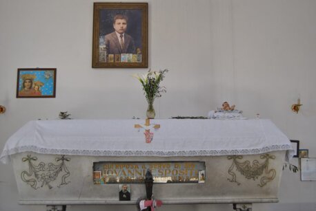 8a33c240-b725-4235-a157-fba51f67bbbd