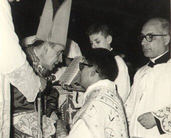 f7afef7a-a0f1-4c98-b733-65f17b8ede95