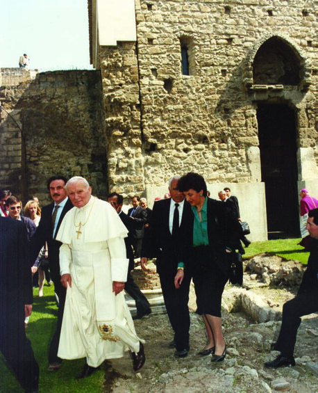 ca58aee3-0290-44a5-b9a1-373b69a76ee9