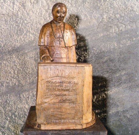 225c067d-bcb1-481b-bfc7-d894a133b87d