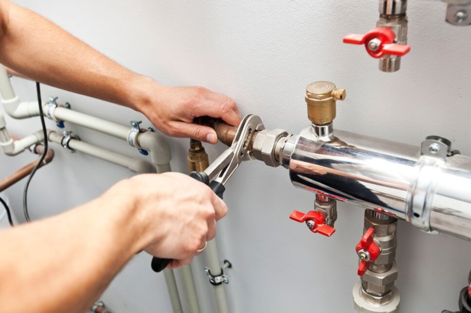 la petroniana_manutenzione impianti idraulici.jpeg la petroniana_manutenzione impianti idraulici.jpeg