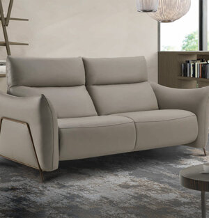 DISPONIBILE IN TESSUTO E/O IN PELLE, VERSIONE FISSA, RELAX.