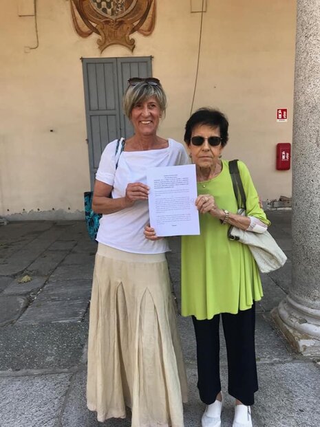 2705bf15-b0f3-458d-966a-02346448bef9 2705bf15-b0f3-458d-966a-02346448bef9