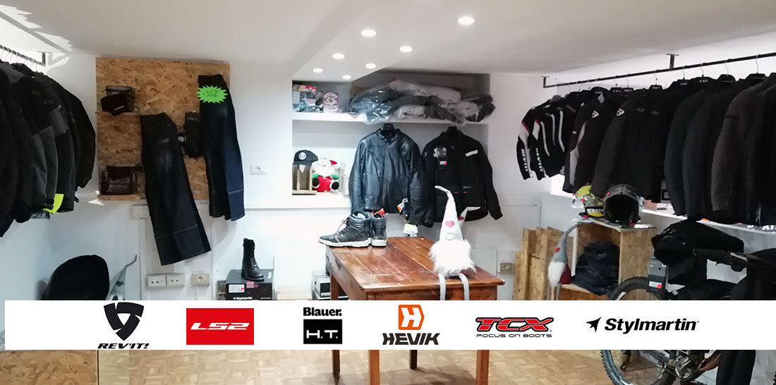 Abbigliamento moto da DGR GARAGE a Ospedaletti Abbigliamento moto da DGR GARAGE a Ospedaletti