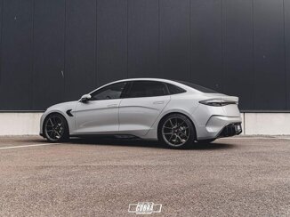 89091616-340c-402d-b1cc-538222a15e4f