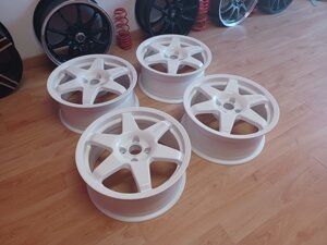 revolution-millennium-road-18-5x100