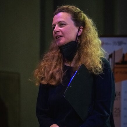 01ad4291-75a5-44d3-a96e-adda47075550