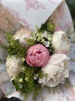 fv-peonies-bouquet