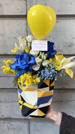 fv-vaso-poligonale-multifunzione-con-fiori-di-stagione