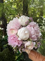 fv-peonies-bouquet