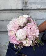 fv-peonies-bouquet