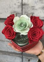 fv-heart-box-con-rose-rosse-stabilizzate-e-profumatore-muha