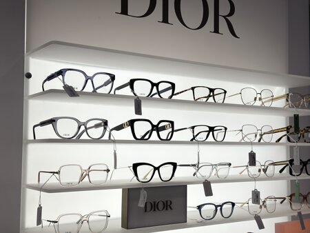 1c99b73f-3081-40d2-81fd-402184182168