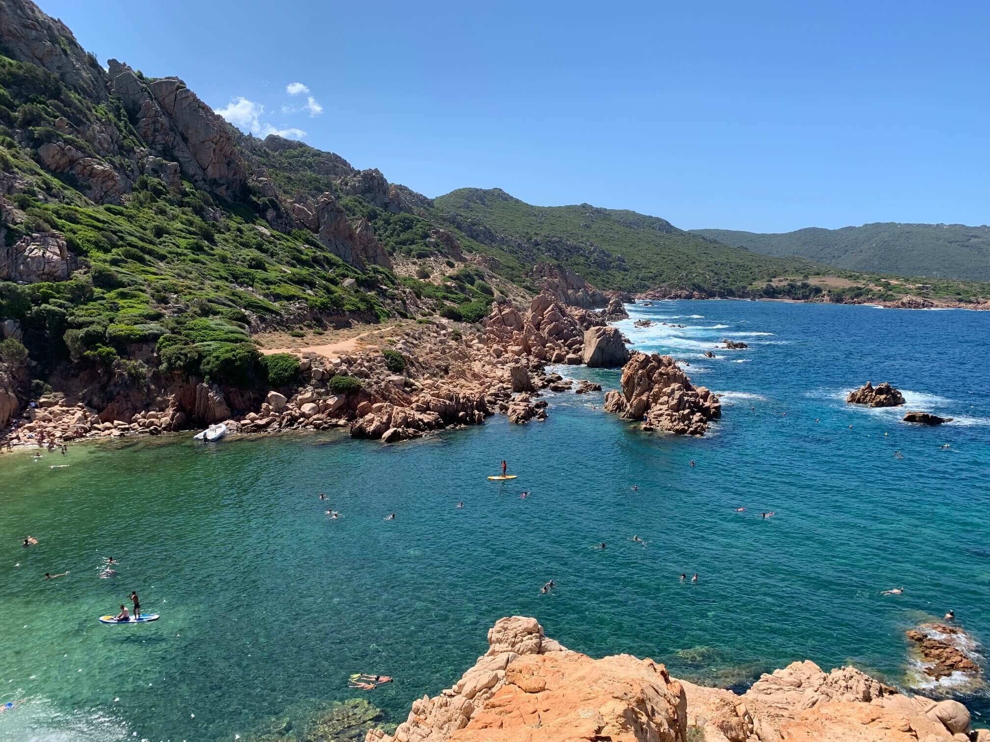 sentiero-trekking-li-cossi-tinnari.jpeg Sentiero panoramico naturale tra la spiaggia di Li Cossi e Cala Tinnari.