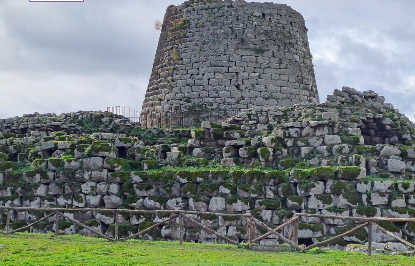 nuraghe-santu-antine-reggia-torralba.jpeg Nuraghe Santu Antine detto La Reggia maestosa fortezza età del bronzo Torralba.