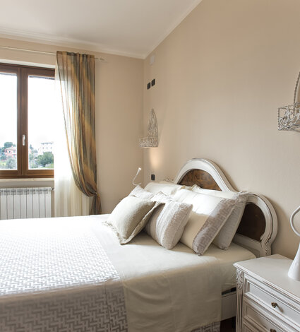 Spacious triple room for families Sassari near the hospital