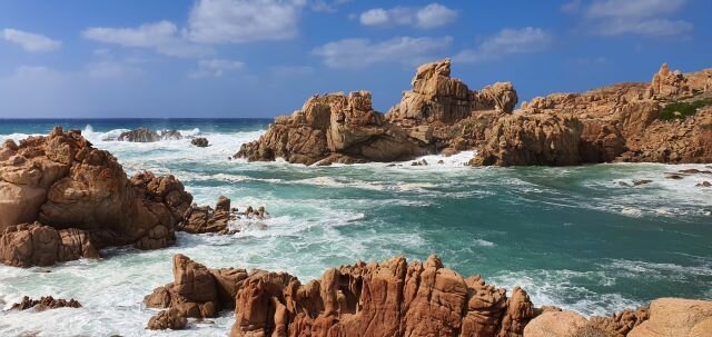 Li Cossi-Tinnari: un trekking tra rocce granitiche e paesaggi spettacolari