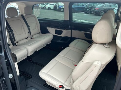 ncc-mercedes-v-class-interni.jpeg ncc-mercedes-v-class-interni.jpeg