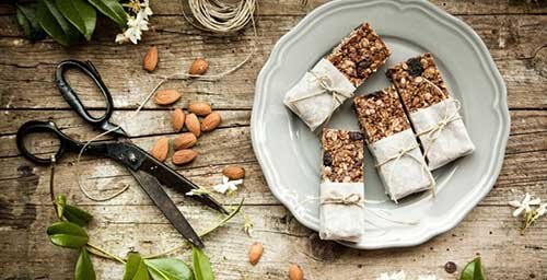 Snack proteici facili da portare con te