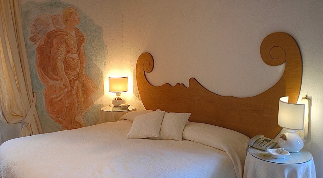 Romantisches Doppelzimmer Romantisches Doppelzimmer