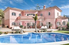 villa.jpeg villa.jpeg