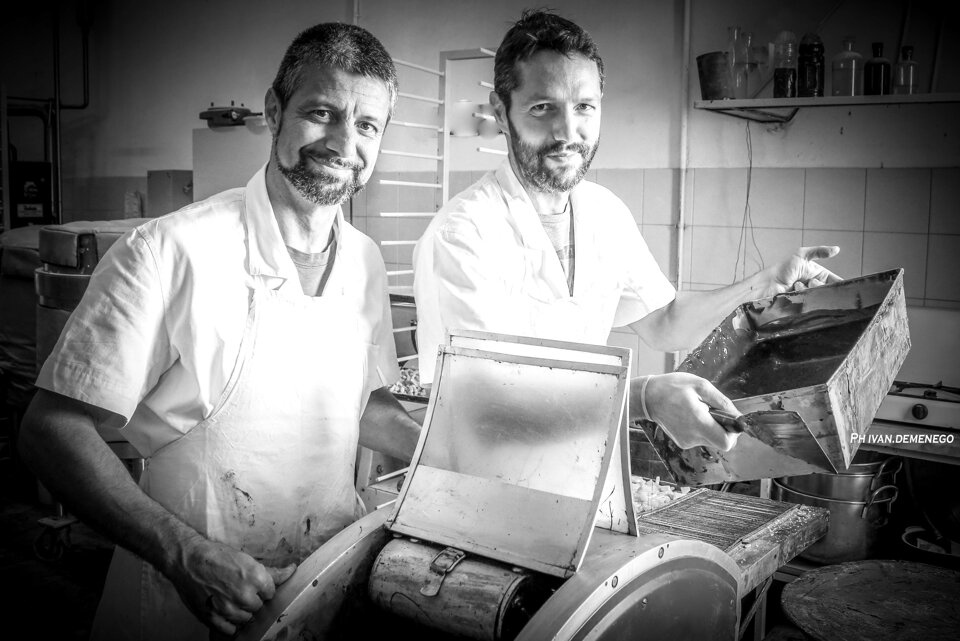 7859ffbc-f92c-44a4-a376-23ca3a6f722e