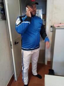 98fd2ffc-2899-4e01-9773-c2868581586c