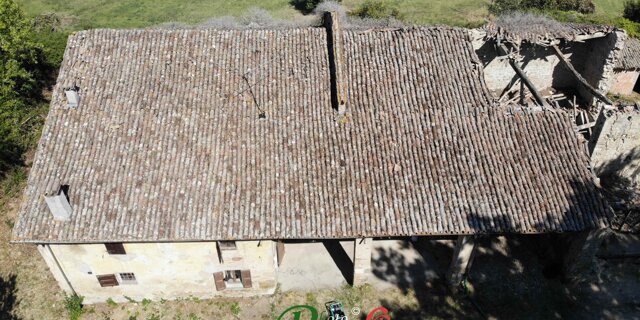 Immagini da drone x ristrutturazione