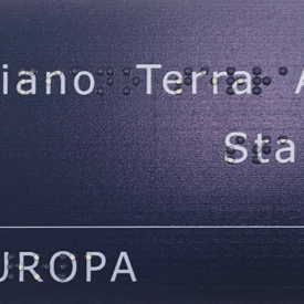 stampa Braille - mappa tattile - targa Braille Targhe Braille di indicazione - Centro Regionale S. Alessio per ciechi - Roma