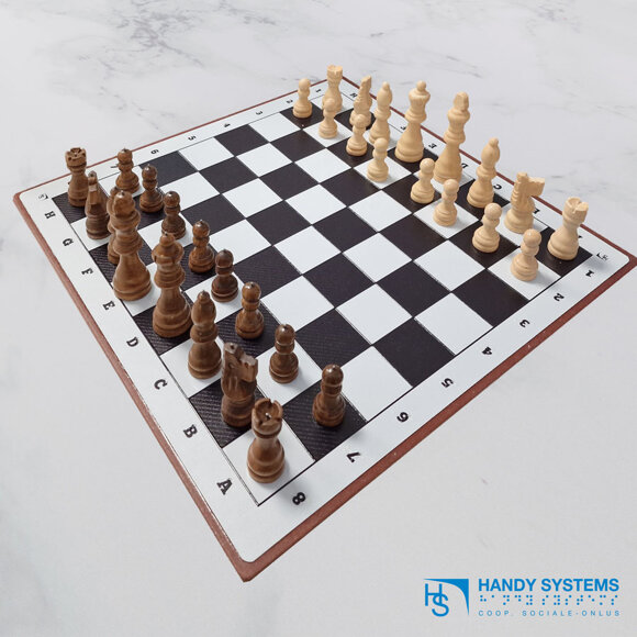 scacchi a rilievo tattile e Braille