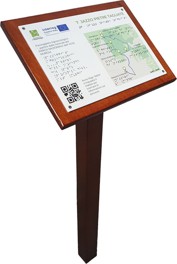 mappa tattile con leggio