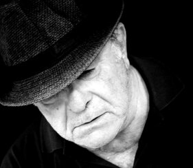 81659270-3a40-47a0-b116-a947b1f92f2d