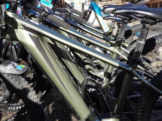 6aa12ebb-04c3-426c-acda-980009e34a3d