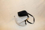 borsa-piumetta-grigio-nera