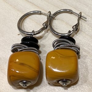 g-orecchini-cubo-pastello