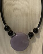 g-collana-perla-piatta-grande-corta-pastello