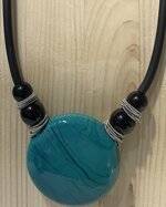 g-collana-perla-piatta-grande-corta-pastello